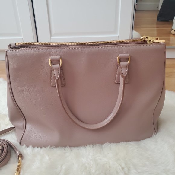 Prada Galleria Saffiano Lux in Cammeo (Blush) - Picture 6 of 7